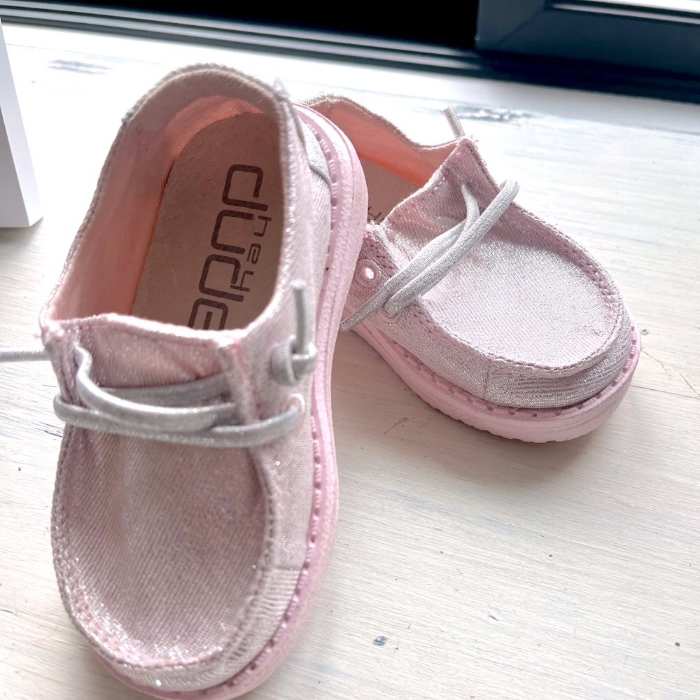 Toddler/Baby girl Hey Dude, size 5.